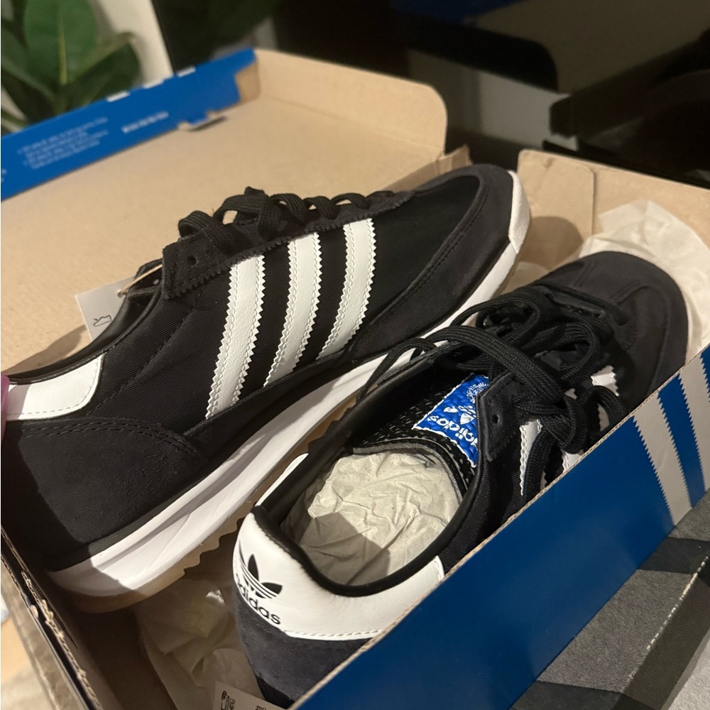 Adidas Men's Black and White Sneakers rare black suede sl 72 rs  9 men 10 w